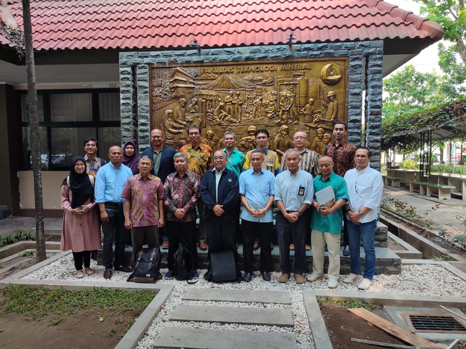 Foto bersama Team Nadibumi